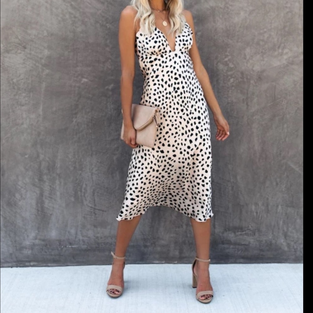 NWT Vici Camryn Satin Leopard Midi Dress, Medium